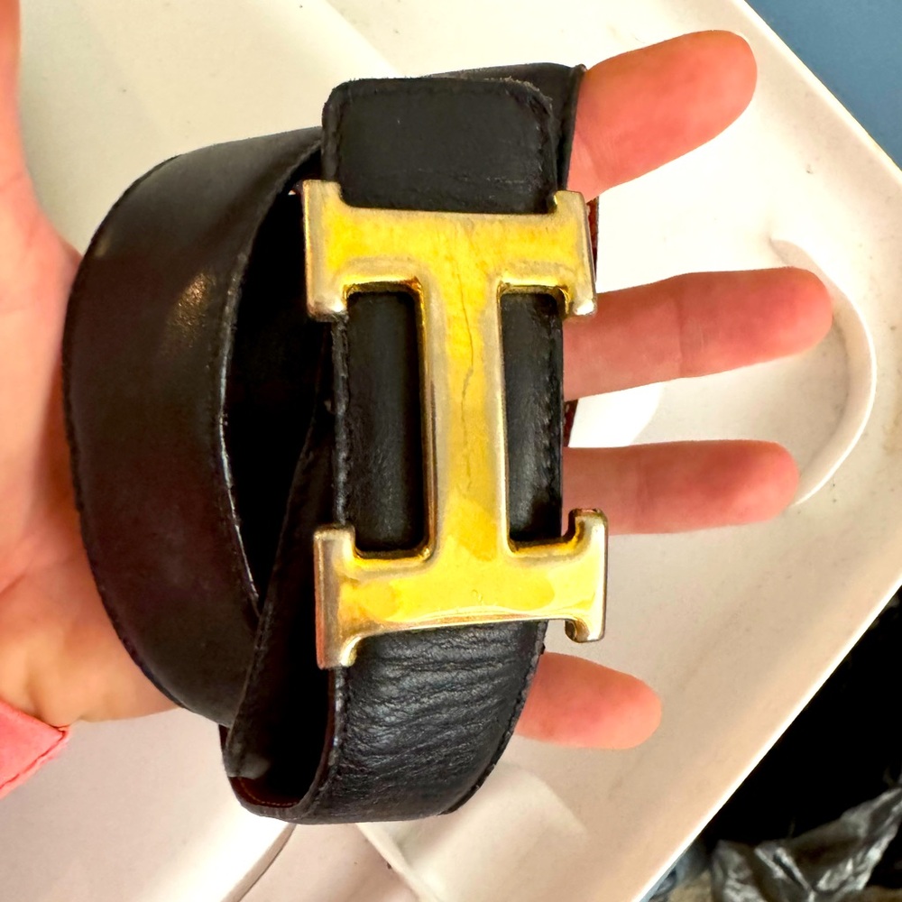 Vintage authentic Hermes belt. Reversible black and Carmel